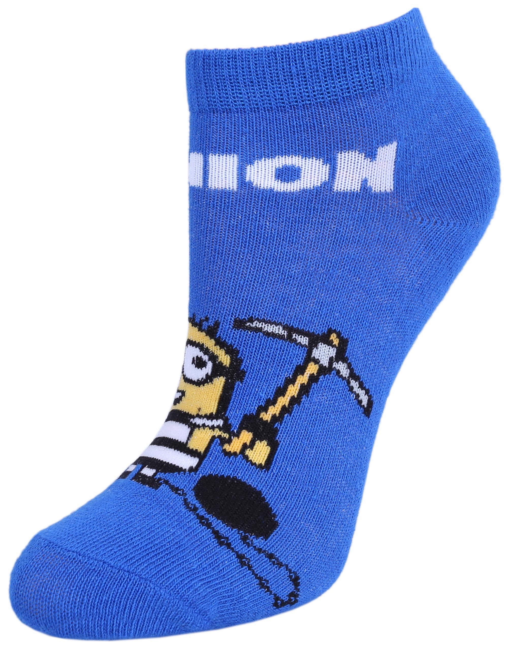 Niebieskie stopki chłopięce...