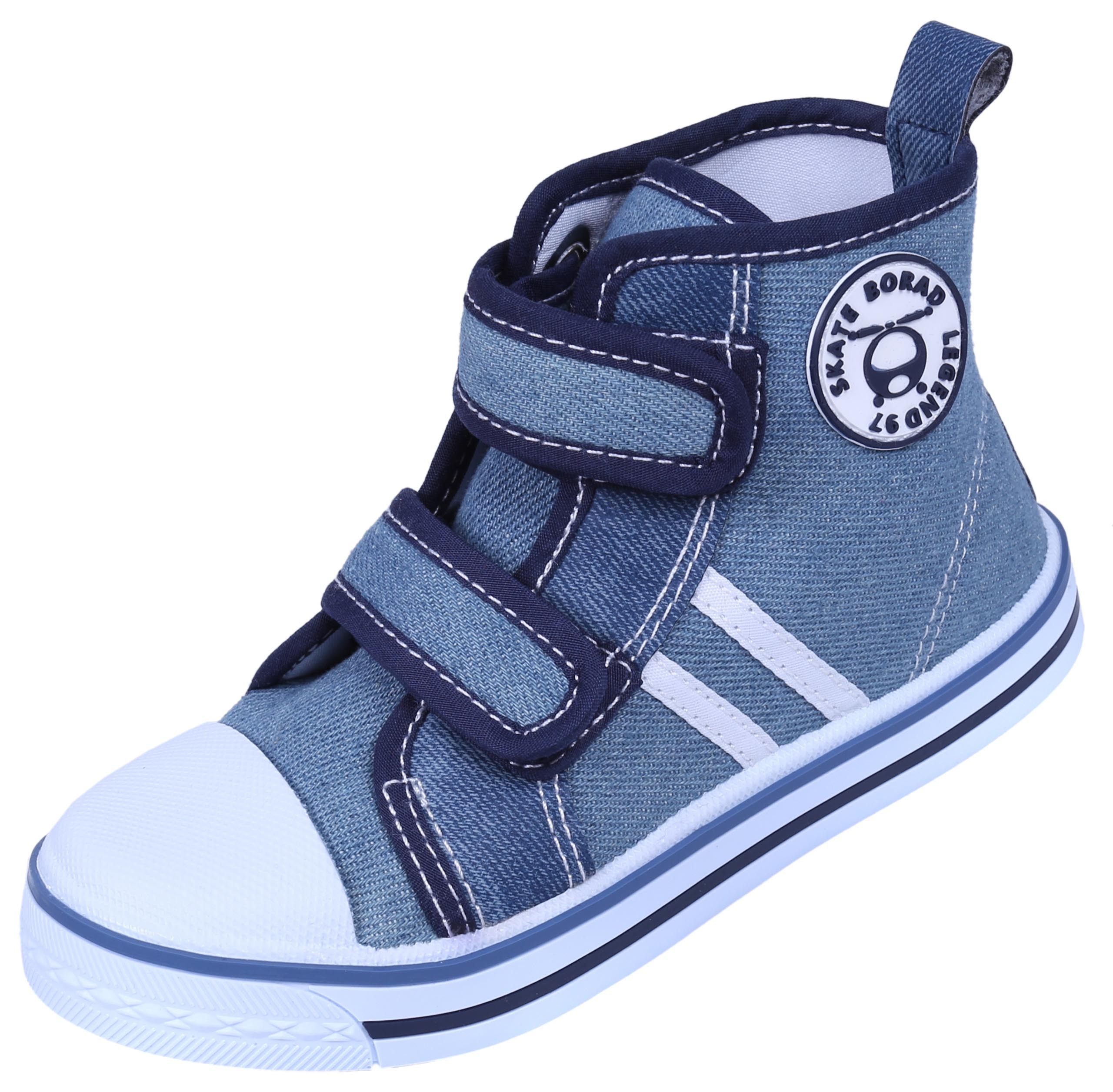 Jeansowe, chłopięce trampki...