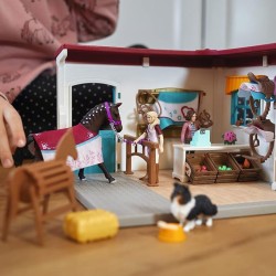 Schleich Horse Club - Sklep z artykułami dla koni, figurki dla dzieci 5+