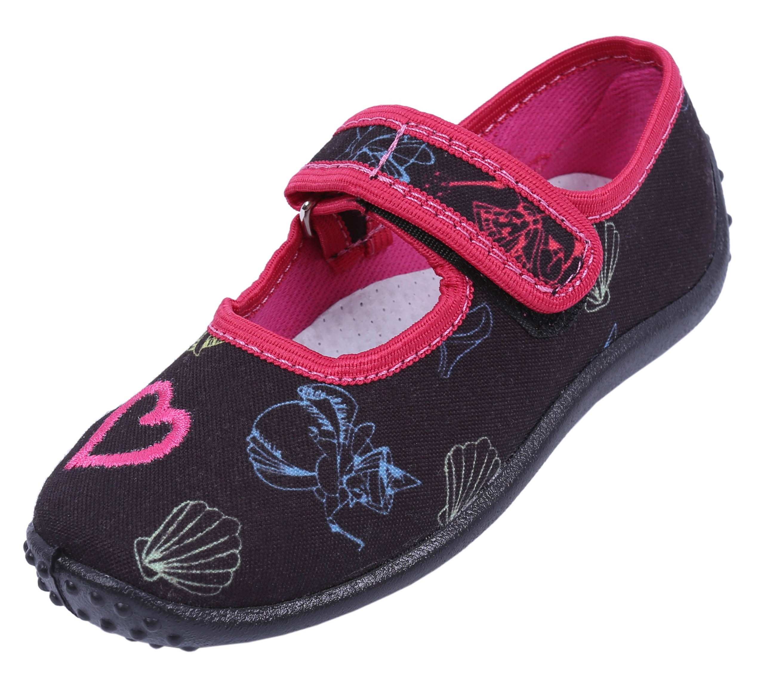 Czarne buciki, kapcie...