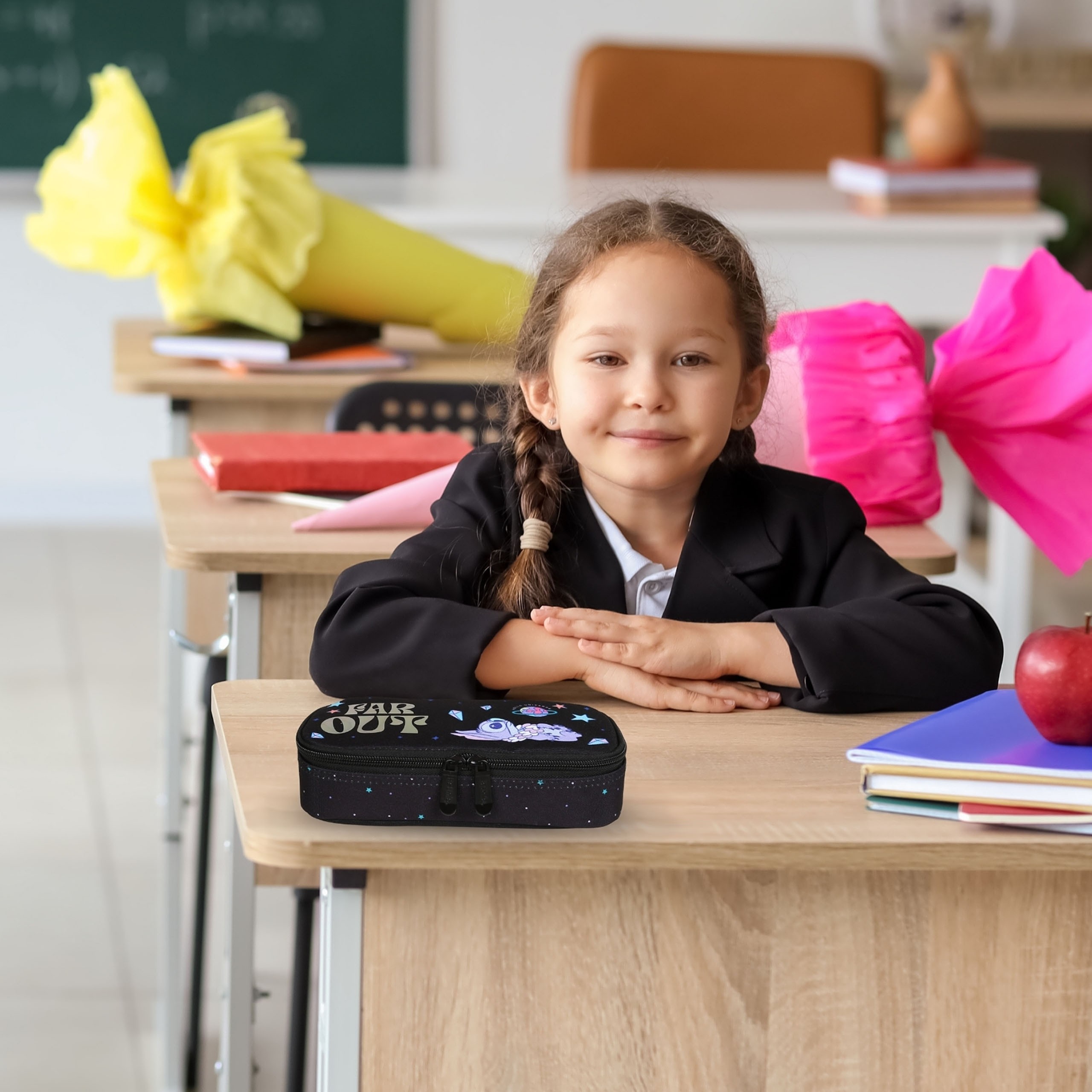 DISNEY Stitch Czarny KOMOROWY piórnik szkolny, owalna saszetka dla dziewczynki 5x22x10cm