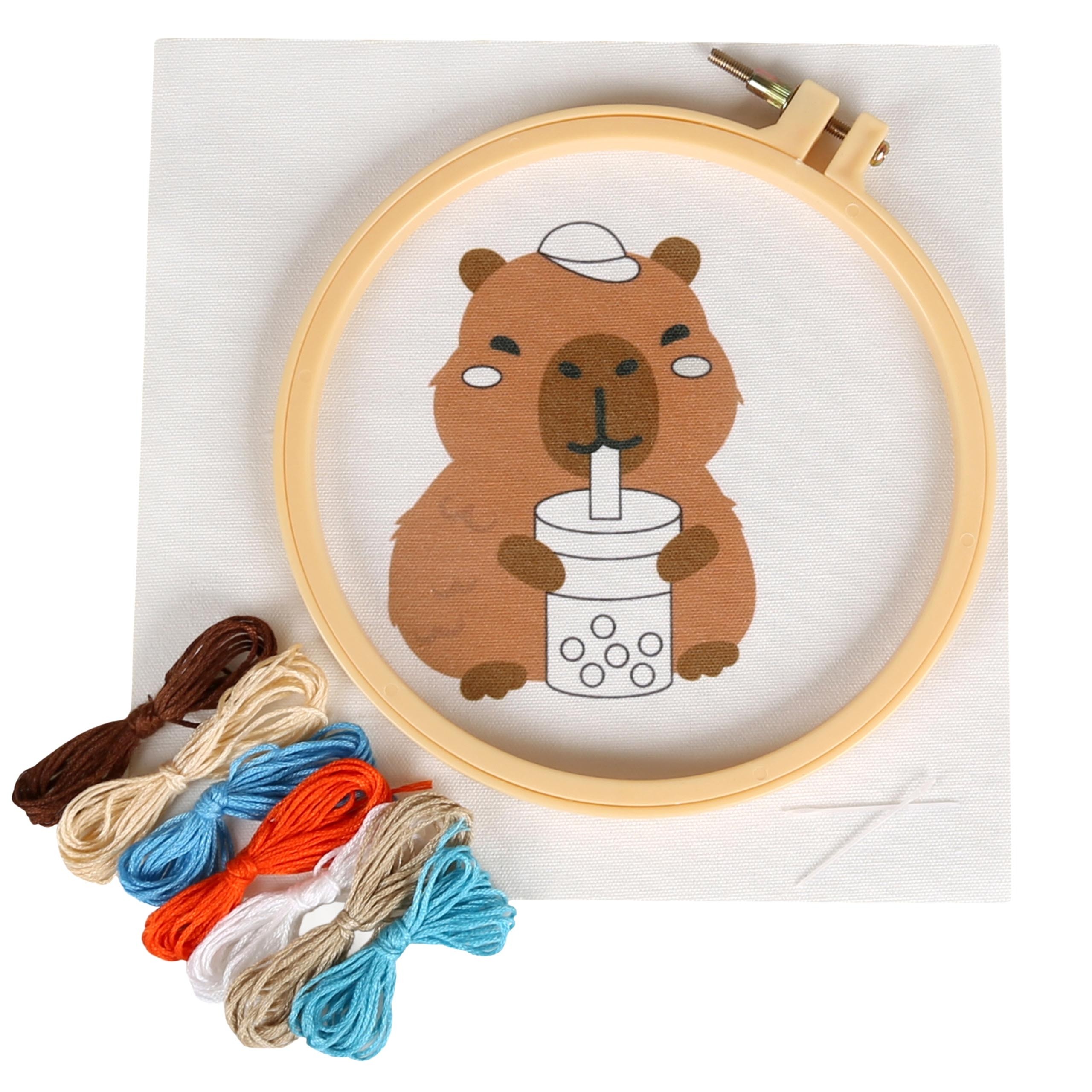 Wow Box - KAPIBARA Bubble Tea Zestaw do haftowania, zestaw kreatywny z tamborkiem 8+