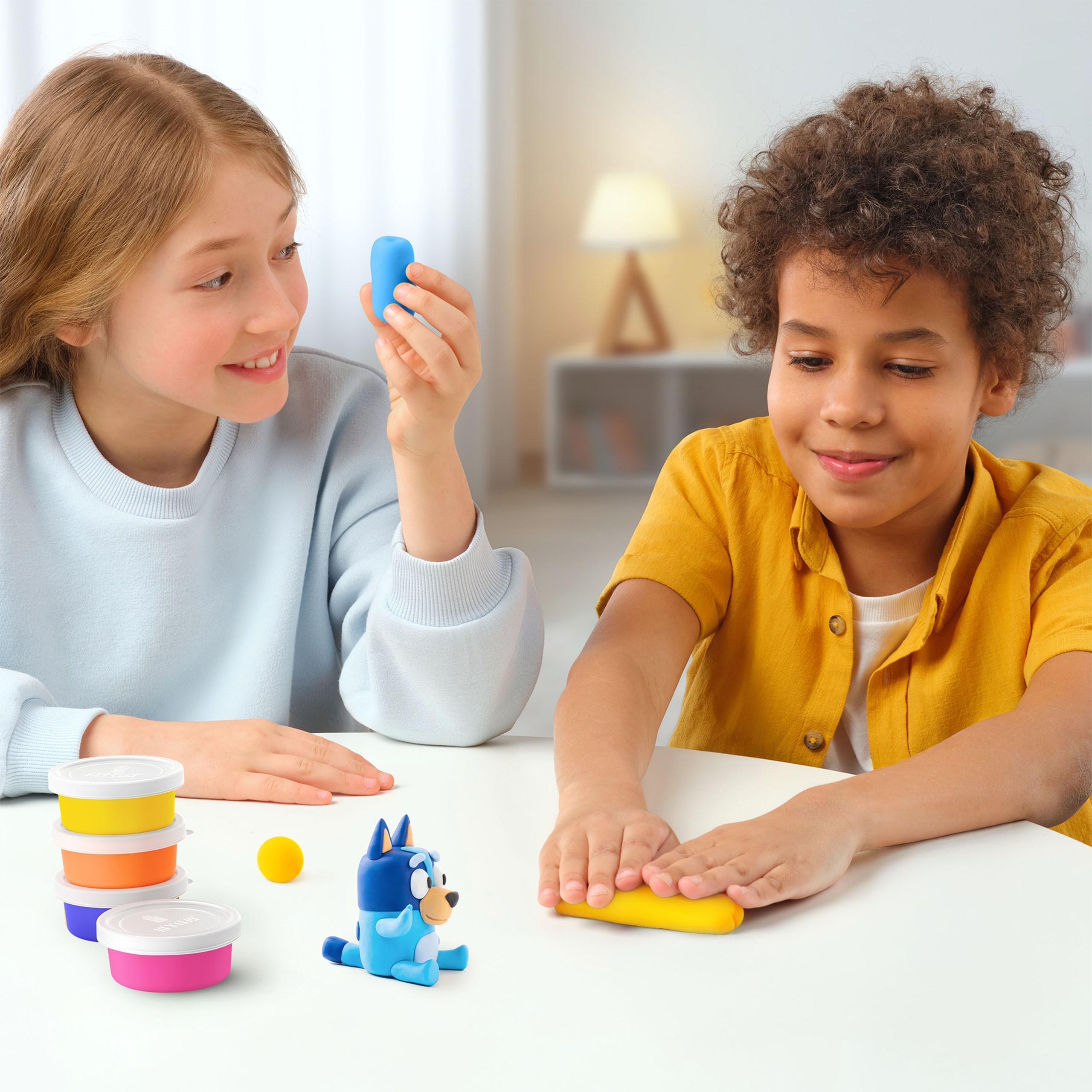 Hey Clay Bluey Masa plastyczna do zabawy dla dzieci + akcesoria, ciastolina, masa piankowa 5 kolorów 3+