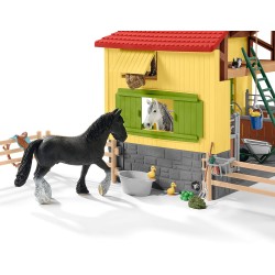 SLH42485 Schleich Farm World - Stajnia dla koni z wyposażeniem 3+